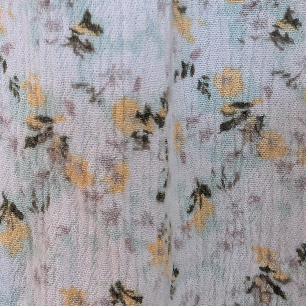 Belle Du Jour Ditsy Floral Blouse with Crochet Trim - Picture 5 of 12